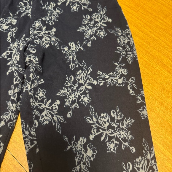 Lildy women’s leggings size L/XL EUC - Picture 3 of 4